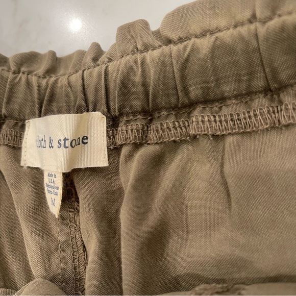 Cloth & Stone Women's Olive Cargo Shorts - Picture 14 of 14